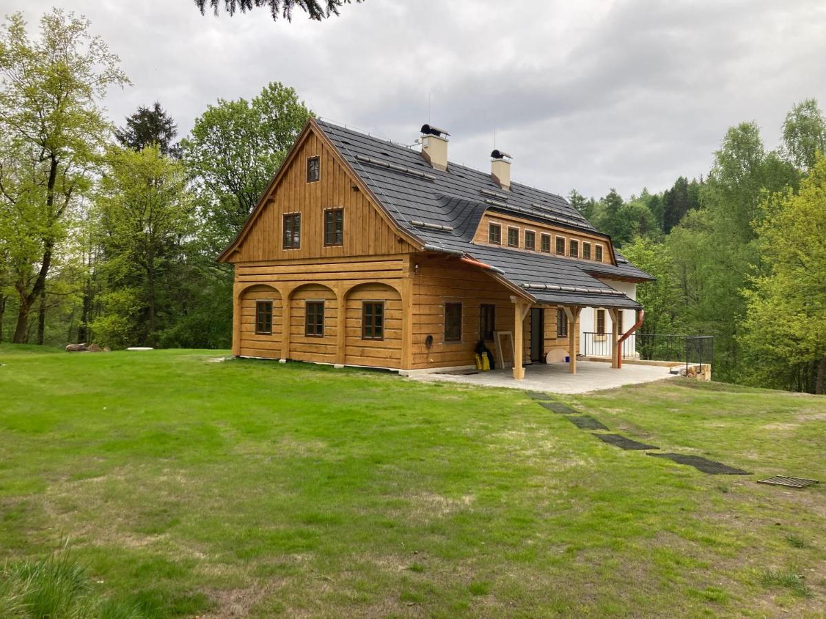 Villa Na Jeleni Stezce Chřibská Esterno foto