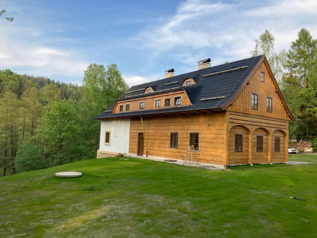 Villa Na Jeleni Stezce Chřibská Esterno foto