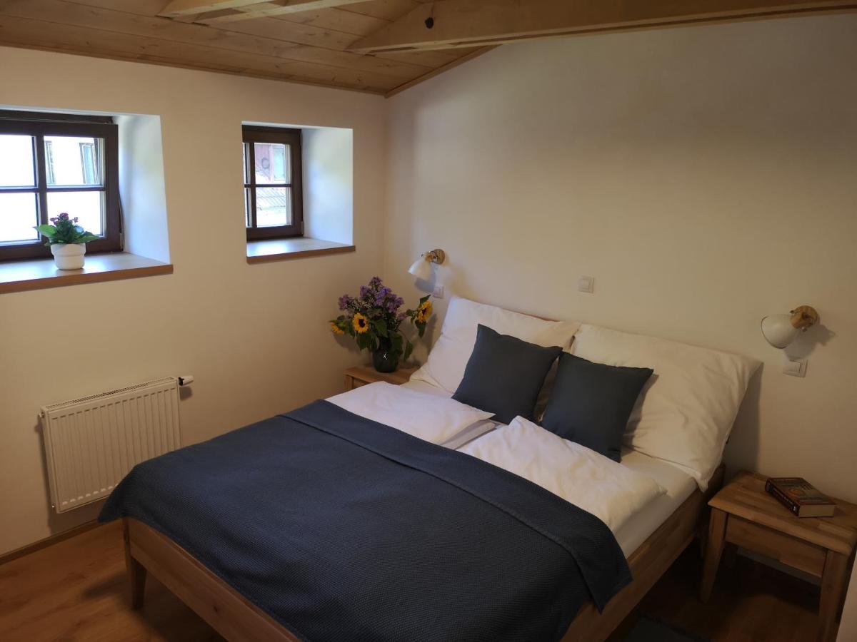 Villa Na Jeleni Stezce Chřibská Esterno foto